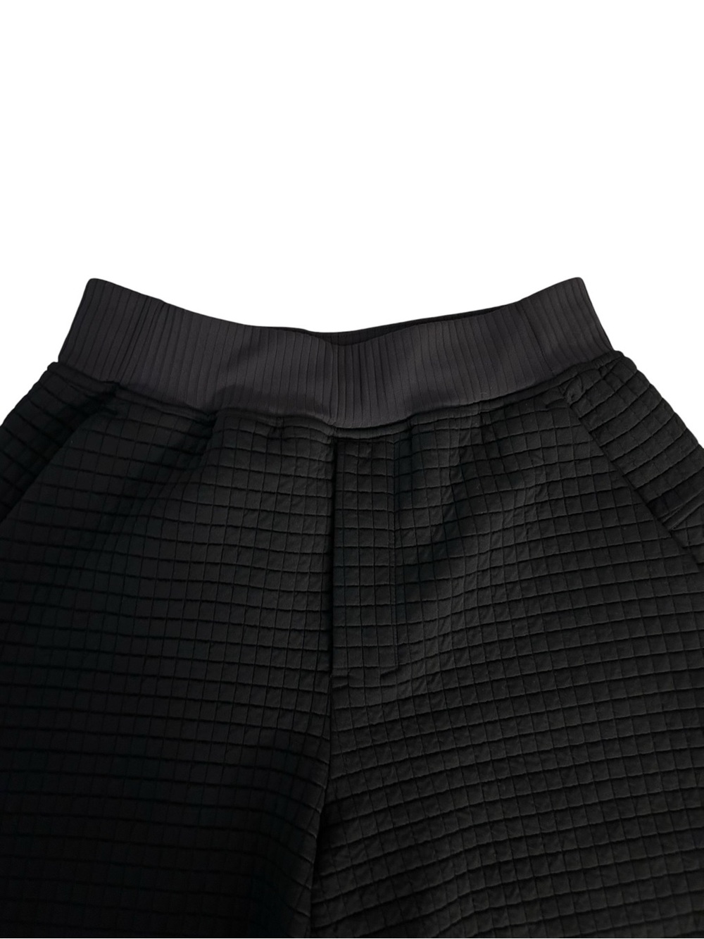NEW Lululemon Lab Textured Grid 5.5” High-Rise Short Sz 4 Black Knit Shorts - Picture 6 of 10